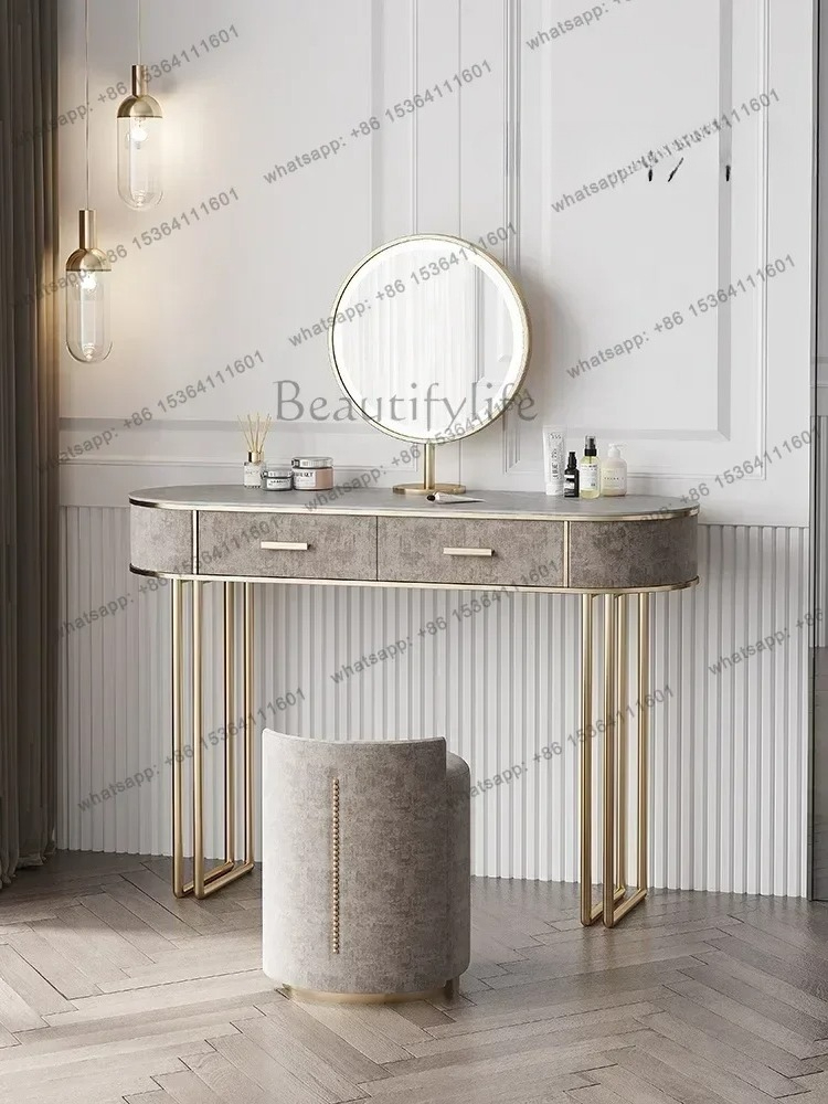 Desk Vanity Setup - Zestaw mebli do sypialni w stylu