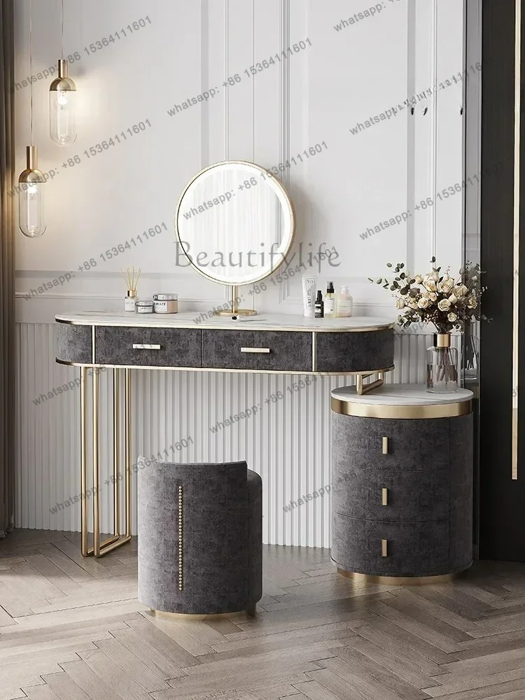Zestaw mebli do sypialni w sty – Desk Vanity Setup recenzja i cena