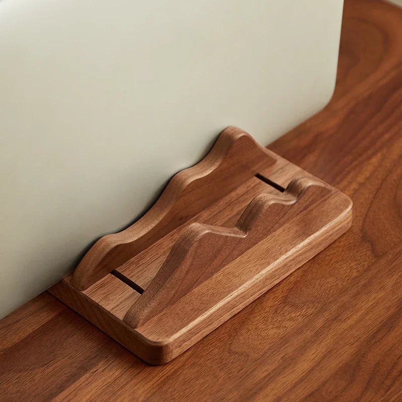 Drewniany stojak na laptopa z  – Vertical Laptop Stand recenzja i cena